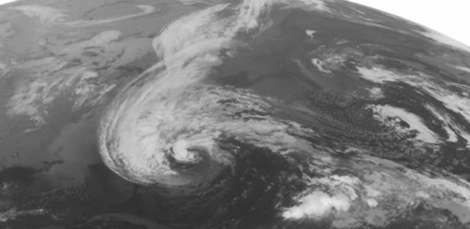 Vols annulés, Wall Street fermé : New York se prépare au passage de l''ouragan Sandy