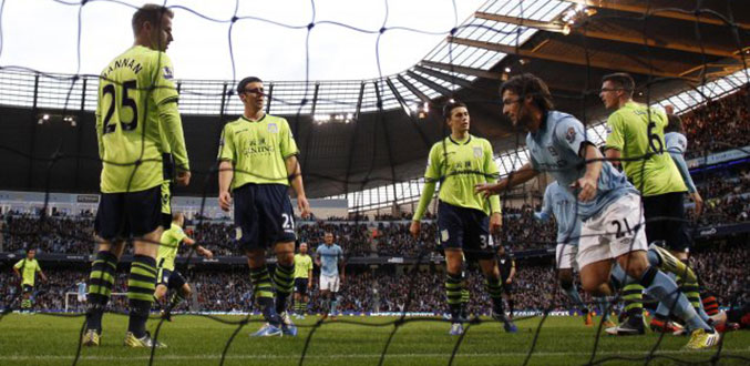 Premier League : Invaincu, City prend la tête