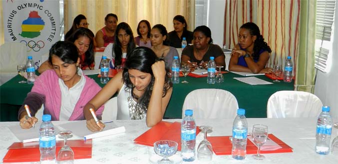 Atelier de travail - Le COM encourage les femmes à assumer plus de responsabilités