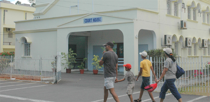 A Rodrigues : Deux membres de la SMF arrêtés pour destruction des biens de l’Etat