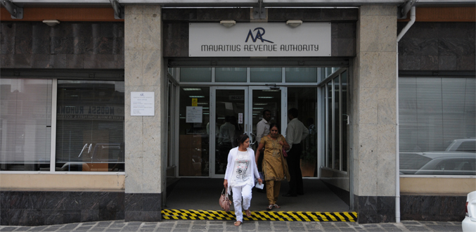 Un employé de la Mauritius Revenue Authority licencié pour s’être enrichi trop vite