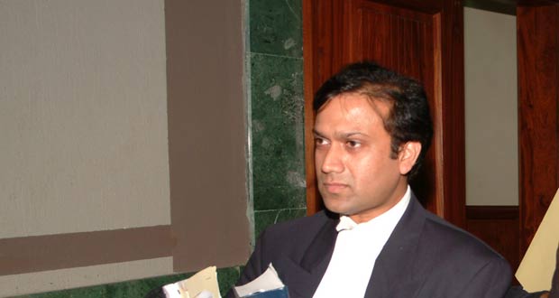 Affaire Boskalis : Me Rashid Ahmine «révolté par la tactique dilatoire de la défense»
