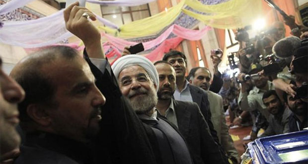 Hassan Rohani élu président en Iran, succès de la "modération"