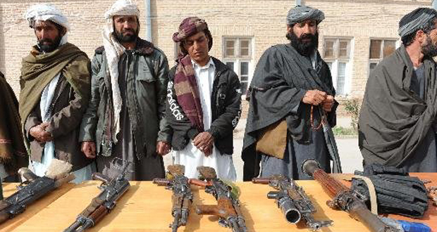 Afghanistan: Washington va parler aux talibans qui ouvrent un bureau au Qatar