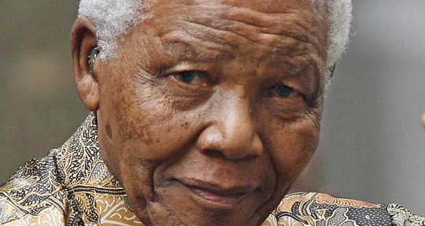 Nelson Mandela va beaucoup mieux, dit son ex-femme Winnie