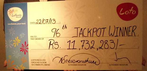 Loto : cinq amis touchent le jackpot de Rs 11, 7 m
