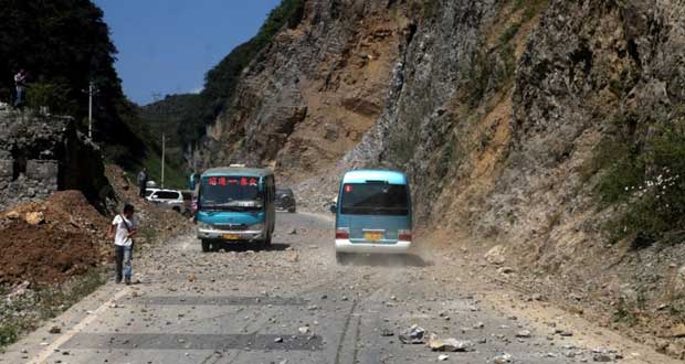 Un séisme fait 54 morts dans l'ouest de la Chine