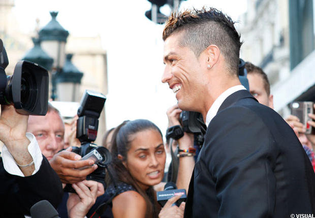 Cristiano Ronaldo : Le footballeur vient de prolonger son contrat avec le Real Madrid