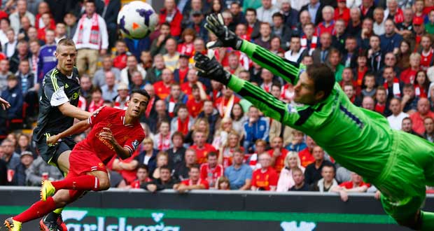 Premier League : Sturridge lance Liverpool, Arsenal se rate