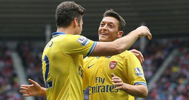 Premier League : Özil réussit ses débuts à Arsenal
