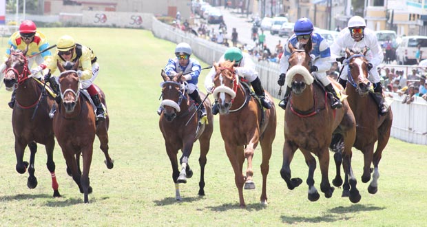 Le jockey Joorawon écope de trois semaines de suspension