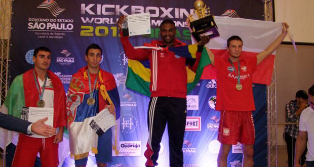 Kick-boxing : James Agathe devient champion du Monde des -81 kg