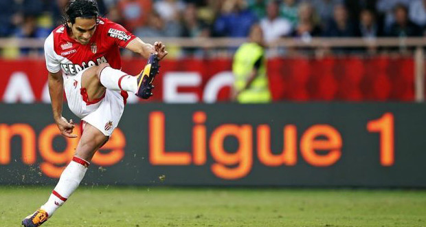Le Real Madrid fait un appel du pied à Falcao