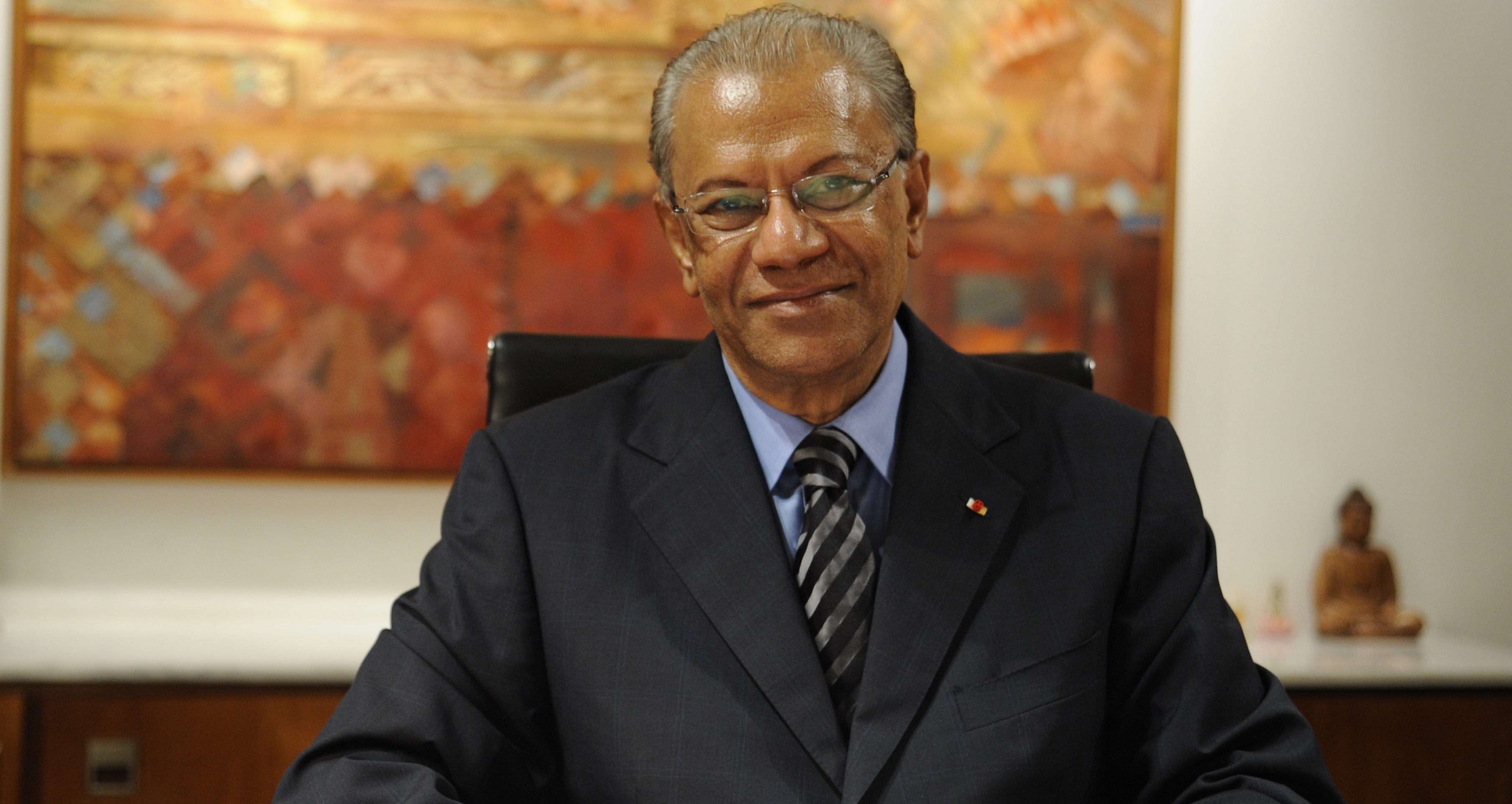 «Ignorant pig» : le Premier ministre retire ses propos