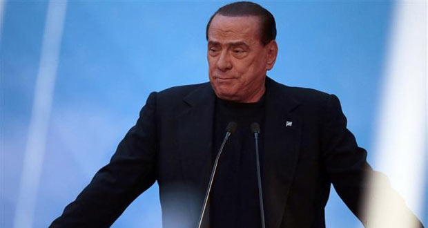 Condamné, Silvio Berlusconi perd son siège de sénateur