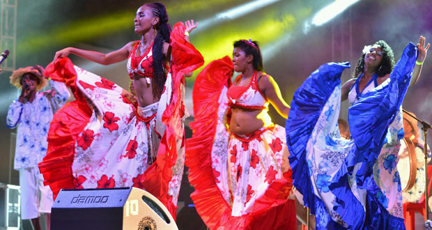 Festival international kreol: le «gran konsyer» enflamme le Domaine Les Pailles