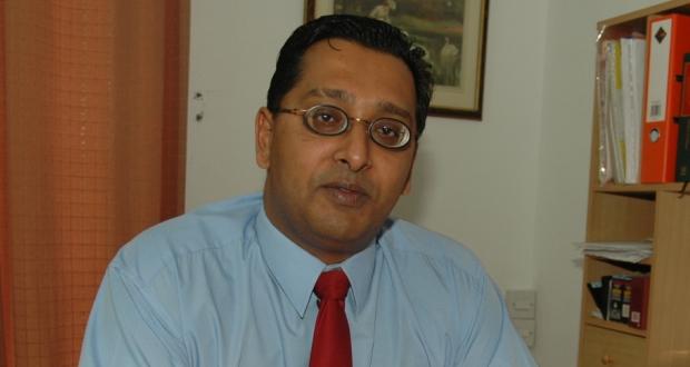 Affaire Bangaleea: Roshi Bhadain poursuit Nitesh Ramdharry au privé