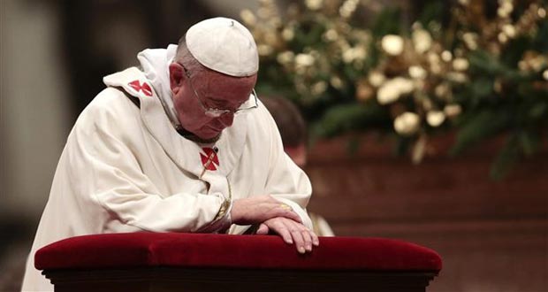 Pour son premier Noël de pape, François loue l'ouverture à Dieu