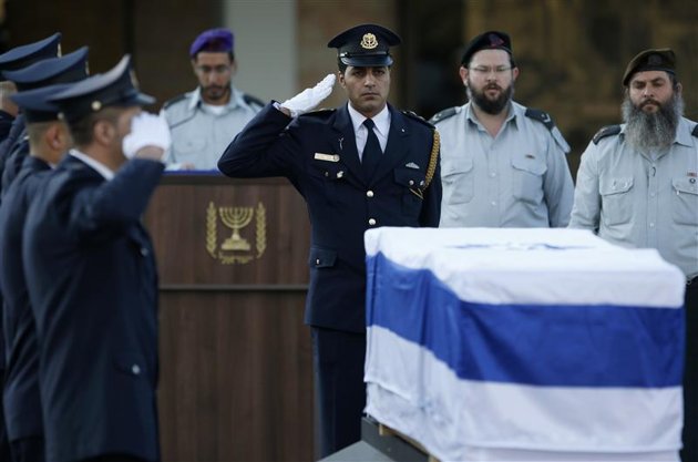 Israël rend un dernier hommage à Ariel Sharon