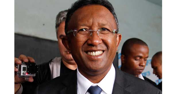 Hery Rajaonarimampianina  : le nouveau président malgache officialisé