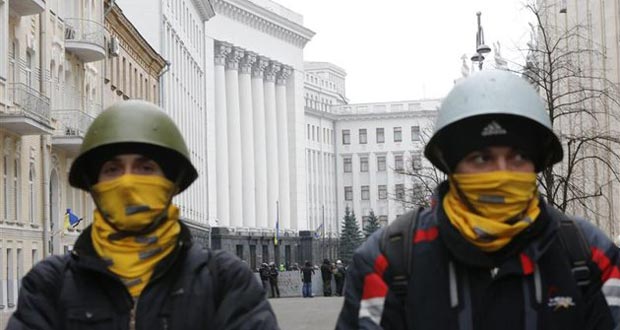 Les manifestants contrôlent la présidence ukrainienne