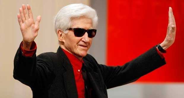 France-Hommages après la mort du cinéaste Alain Resnais