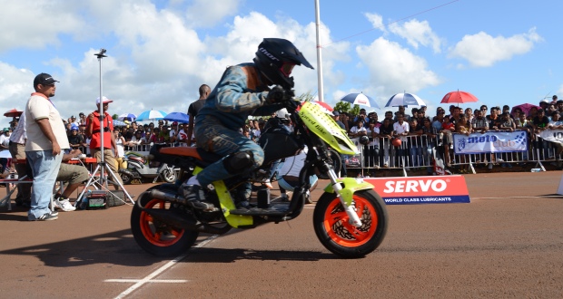 Un rallye organisé à Jin Fei suscite la polémique