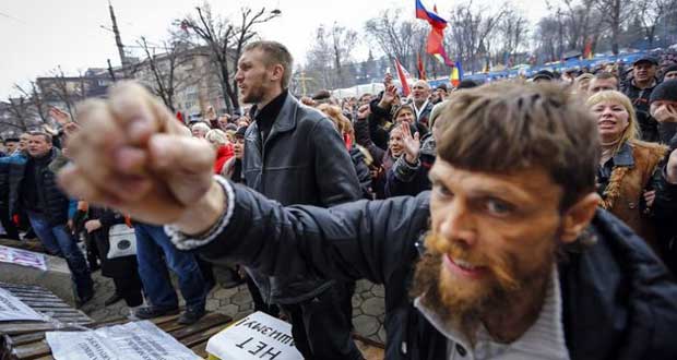 L'UE n'exclut pas de tenir un sommet pour sanctionner Moscou