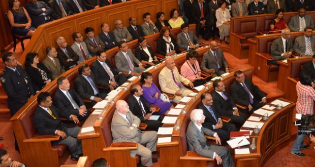 Ramgoolam ne souhaite pas la démission de Rajesh Jeetah