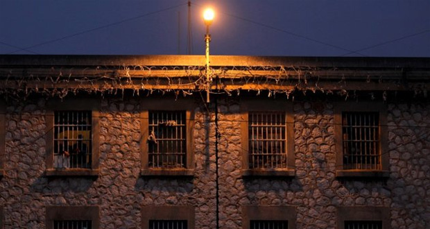 Une étude épingle la France pour son taux de suicide en prison