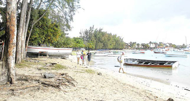 Pollution du lagon à Grand-Baie: les commerçants dépassés