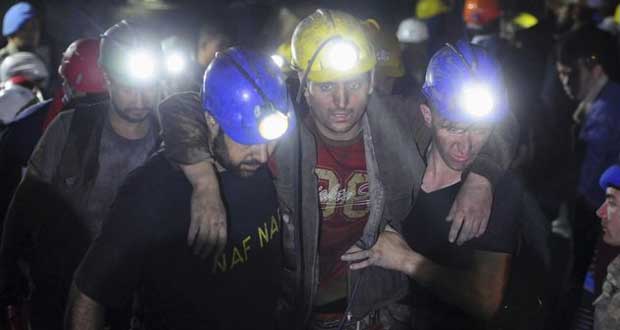 Plus de 200 morts dans une mine turque, nombreux disparus