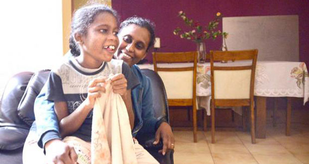 Adrien, 9 ans: condamné à vivre dans le noir