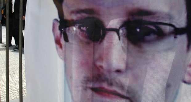 Oliver Stone va porter l'histoire d'Edward Snowden à l'écran