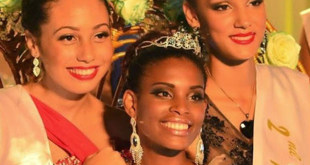 Camilla Estico couronnée Miss Seychelles