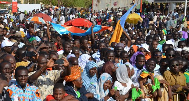 Des milliers d'opposants nigériens manifestent à Niamey