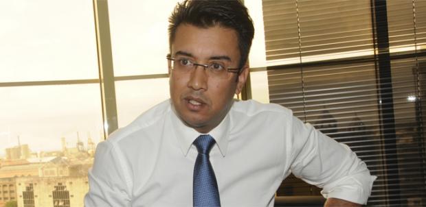 Transport public: Shakeel Mohamed met en garde contre les «grèves illégales»