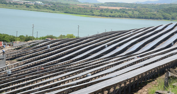 Énergie: construction de deux fermes photovoltaïques de 2 MW