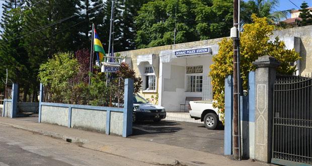 Paillote: un autobus finit sa course contre un mur