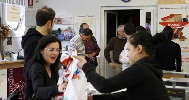 Le moral des consommateurs italiens se détériore fortement en août