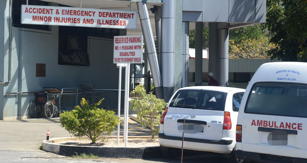Hôpital du Nord: un parking pour handicapés accaparé par le personnel