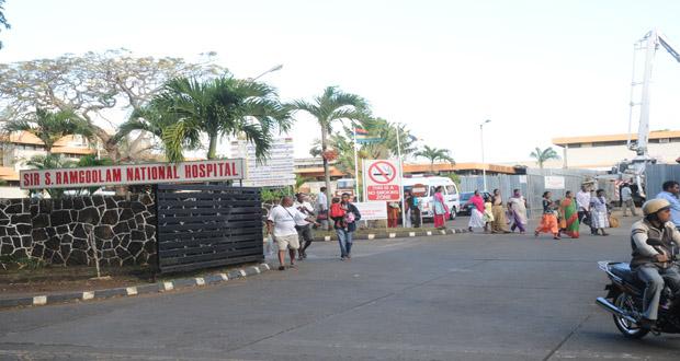 Ebola: un patient présentant  «certains symptômes» en isolement