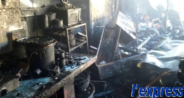 Vallée-Pitot: un violent incendie ravage une maison