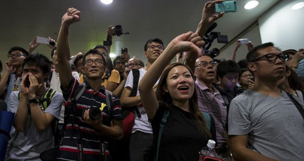 Début vendredi des discussions pouvoir-manifestants à Hong Kong
