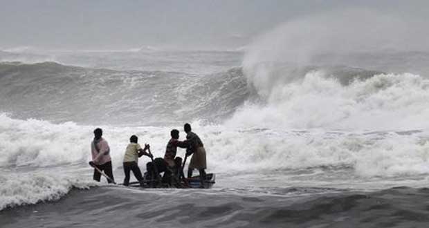 Un cyclone provoque d'importants dégâts sur la côte est de l'Inde