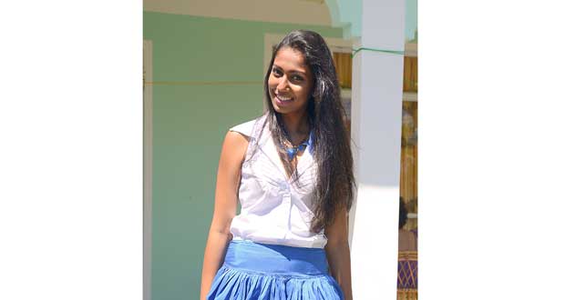Urvashi Haurheeram, Miss University of Mauritius  - Des rêves plein la tête
