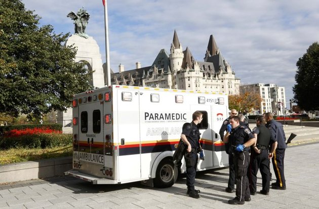 Fusillade à l'intérieur du Parlement canadien, à Ottawa
