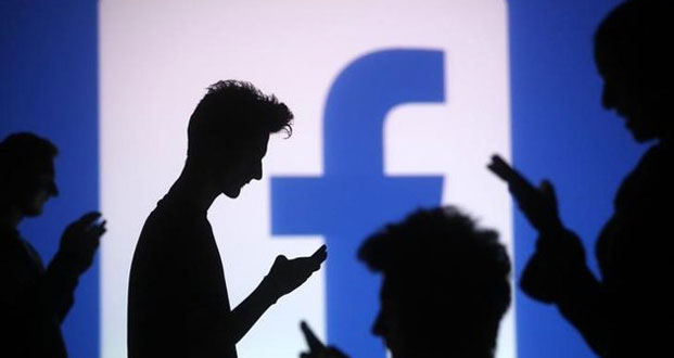 Facebook développerait un réseau social professionnel