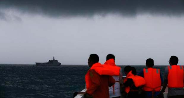 La queue de l'avion d'AirAsia peut-être repérée