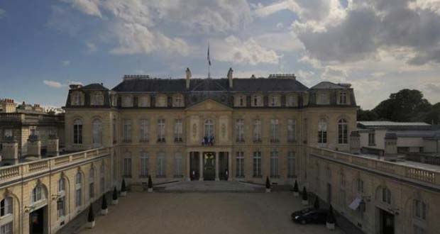 Enquête en cours après le survol de l'Elysée par un drone